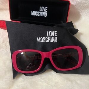 NWOT Moschino Pink Heart-Detail Sunglasses